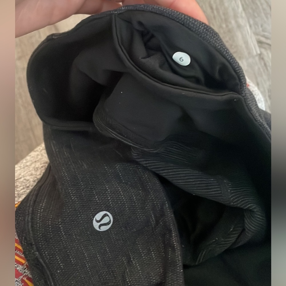 Lulu leggings size 6 black/gray